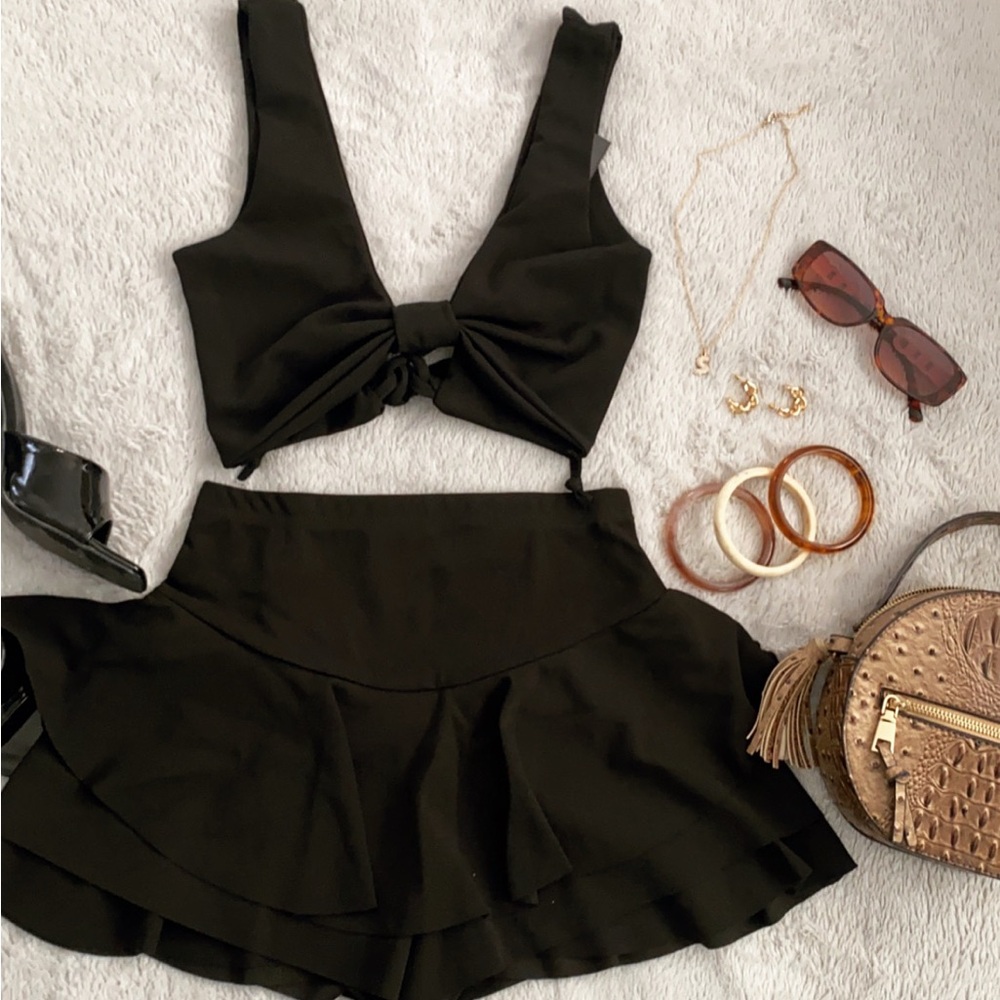Black Ruffle Hem Women's Skort Set